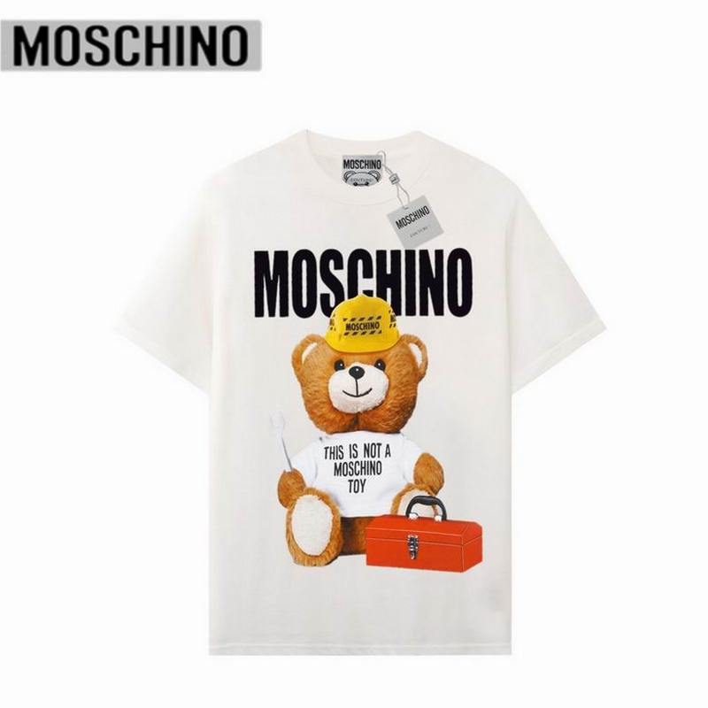 Moschino T-shirts 676